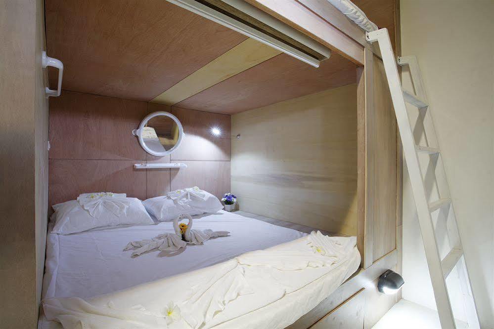 Capsule Hostel Patong ภายนอก รูปภาพ